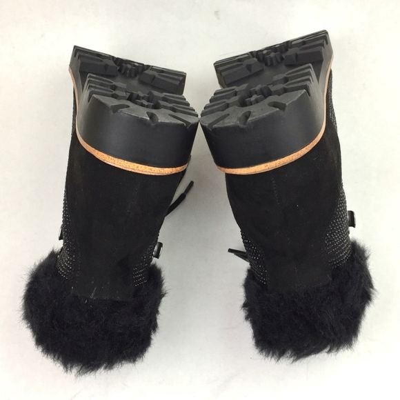 Report Winter Faux Fur Lined Boot - Picture 12 of 15